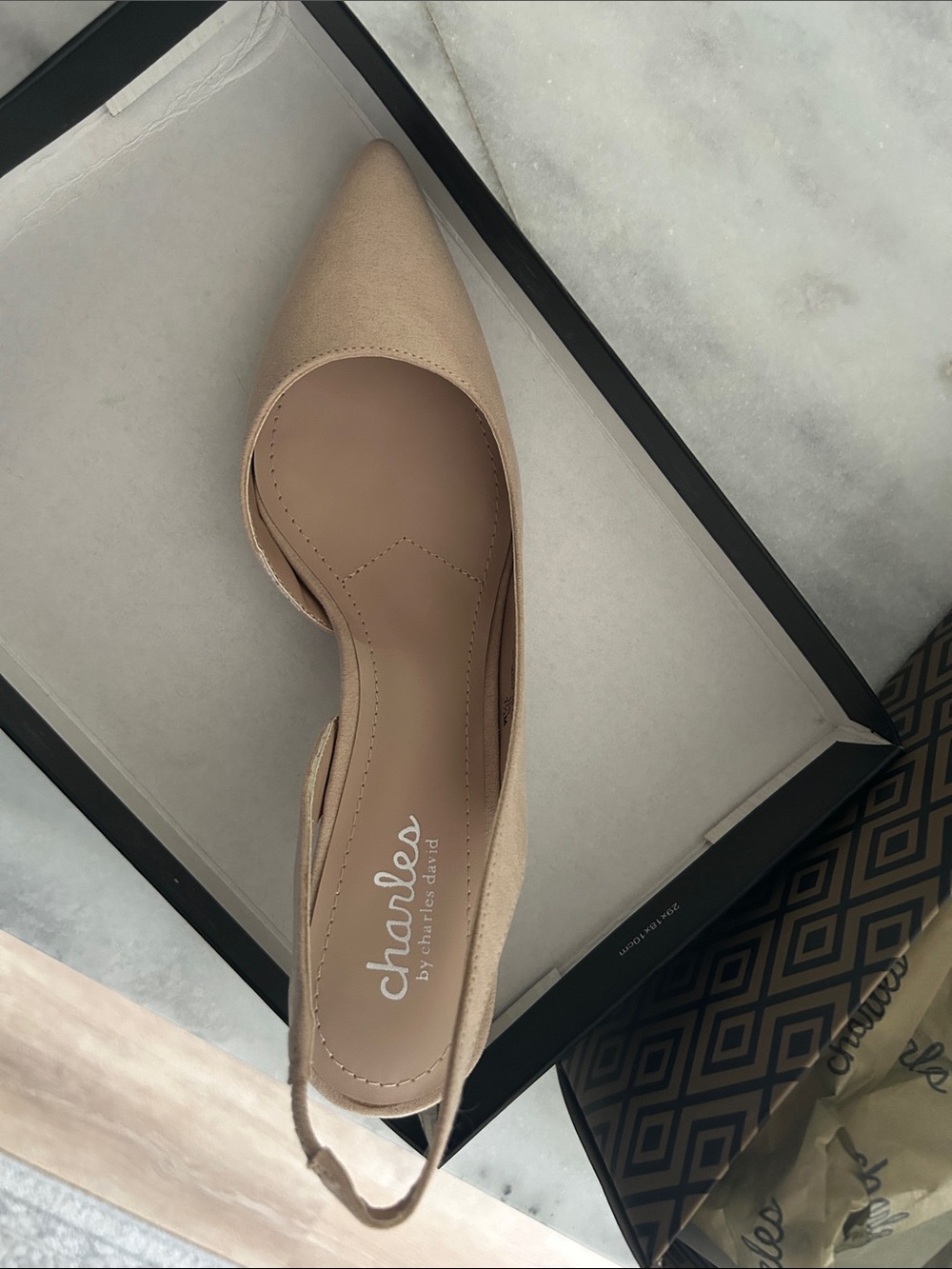 NIB Charles by Charles David Aliby Slingback Pump in Beige - Picture 6 of 6